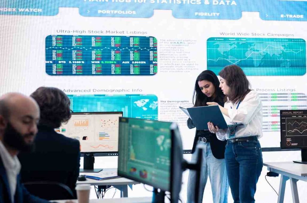 Learn Data Analytics at DSU Global IT